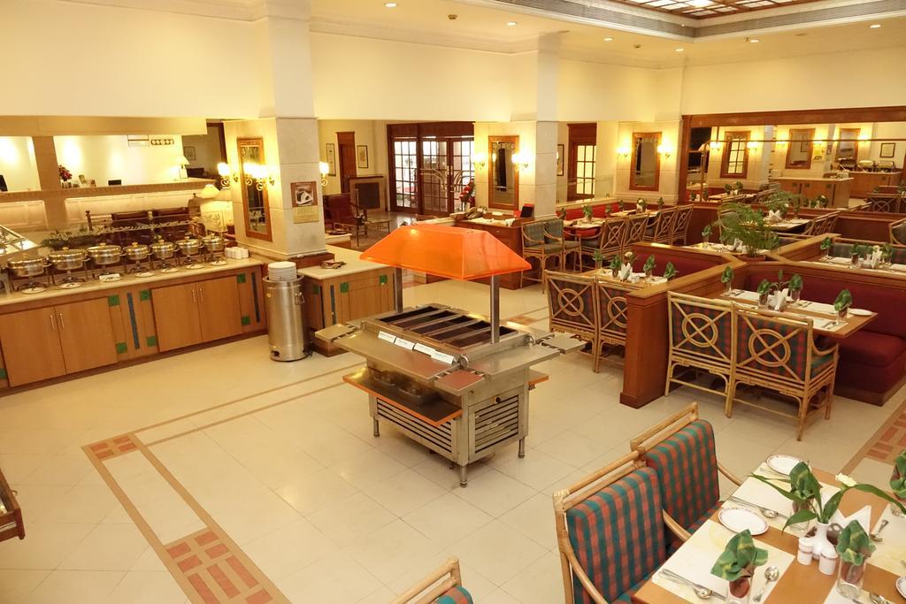 Abad Atrium Ξενοδοχείο Kochi Εξωτερικό φωτογραφία