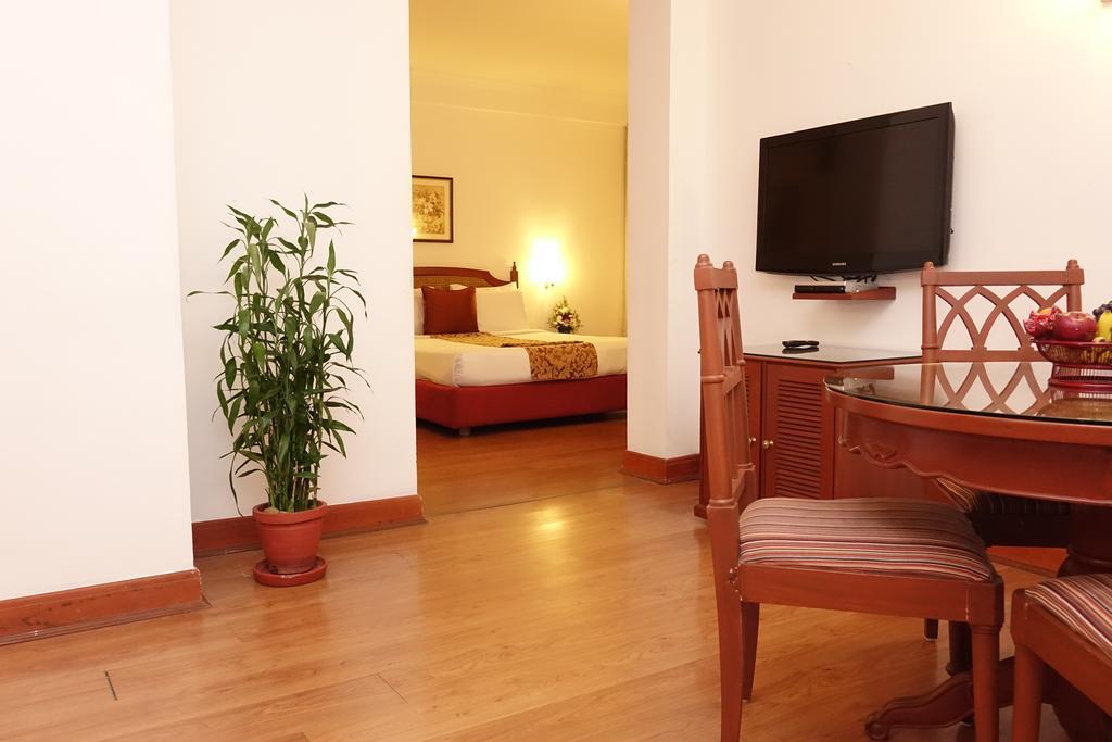 Abad Atrium Ξενοδοχείο Kochi Εξωτερικό φωτογραφία