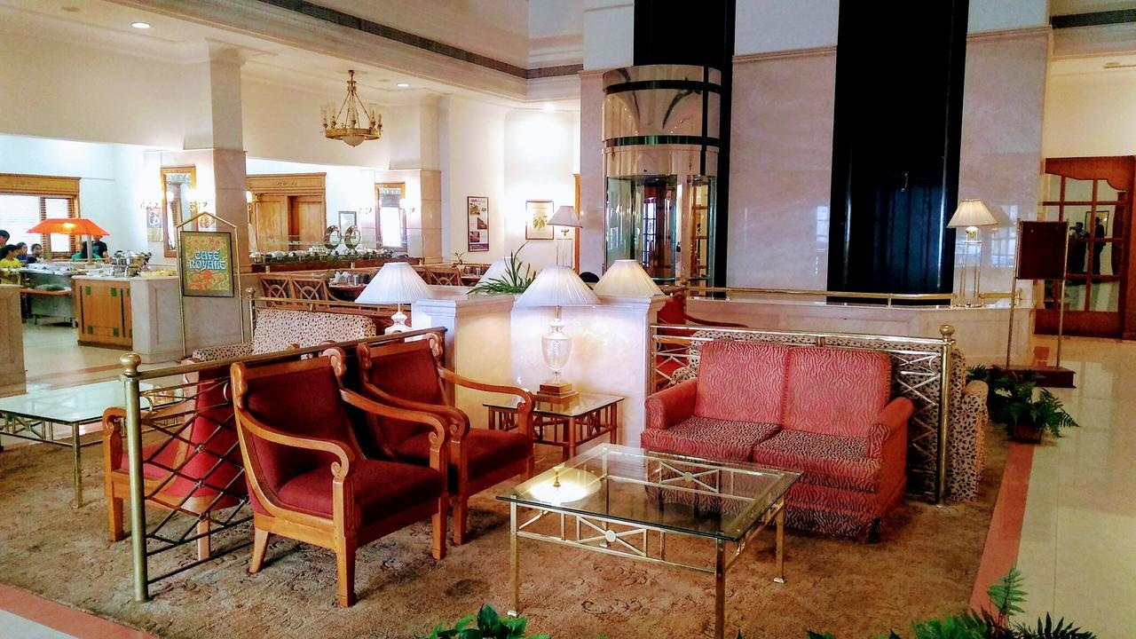 Abad Atrium Ξενοδοχείο Kochi Εξωτερικό φωτογραφία
