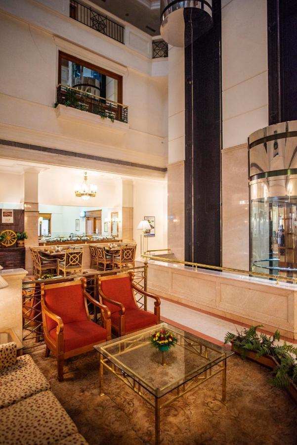 Abad Atrium Ξενοδοχείο Kochi Εξωτερικό φωτογραφία